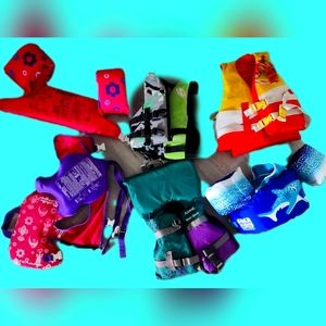 Lot of 6 children's life jackets (willing to separate)